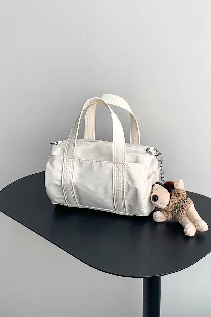 Kiko Small – Cream