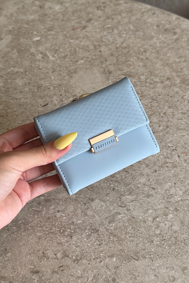 Lin – Blue