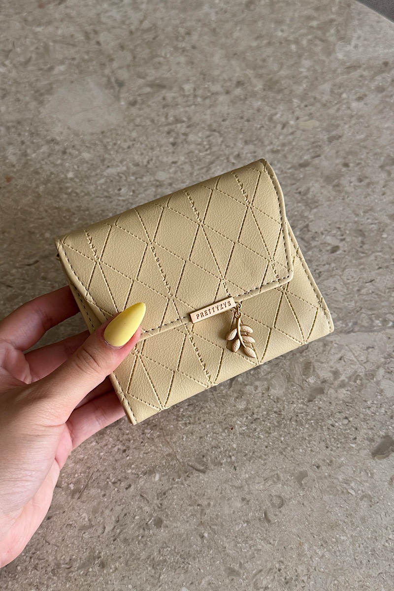 Nellie – Butter Yellow