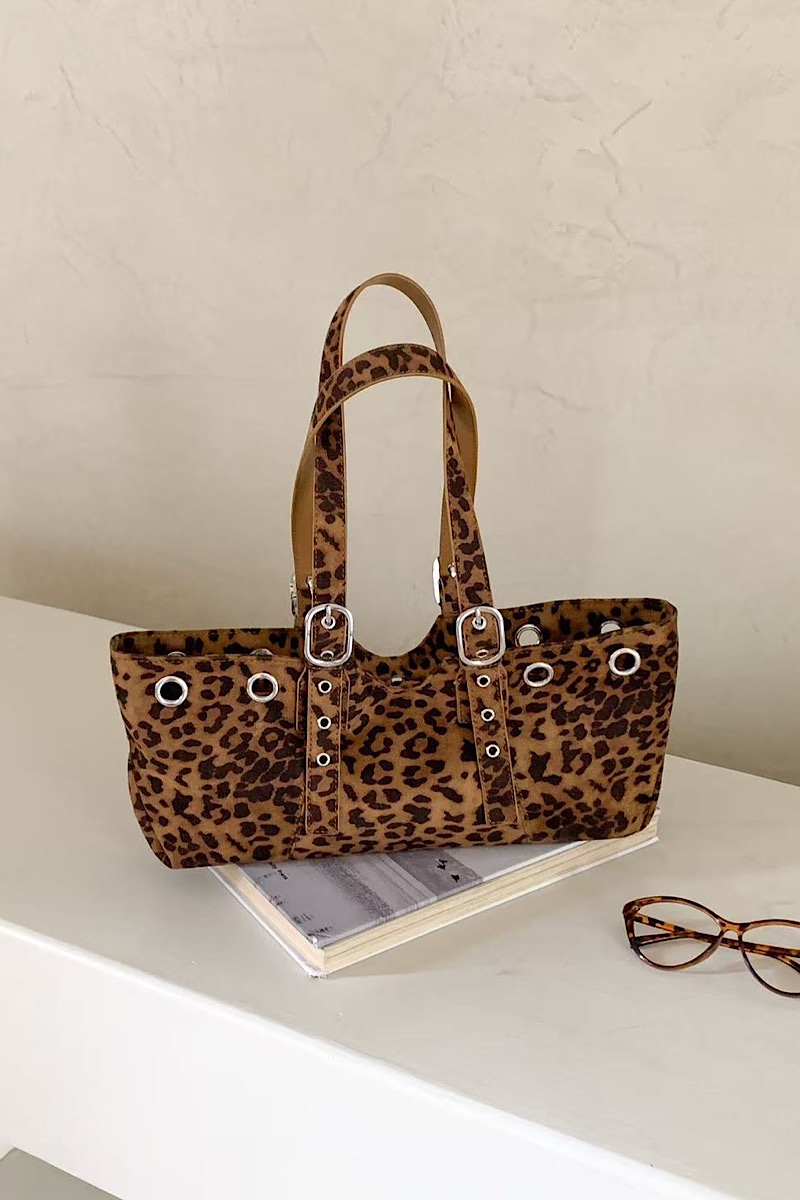 Savanah Suede - Leopard