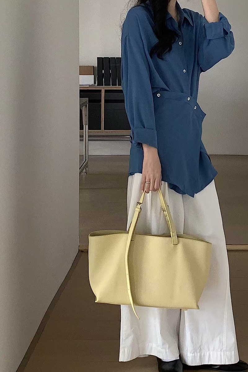 Iris – Butter Yellow