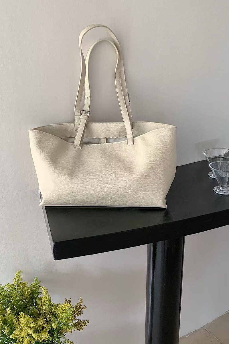 Iris – Cream