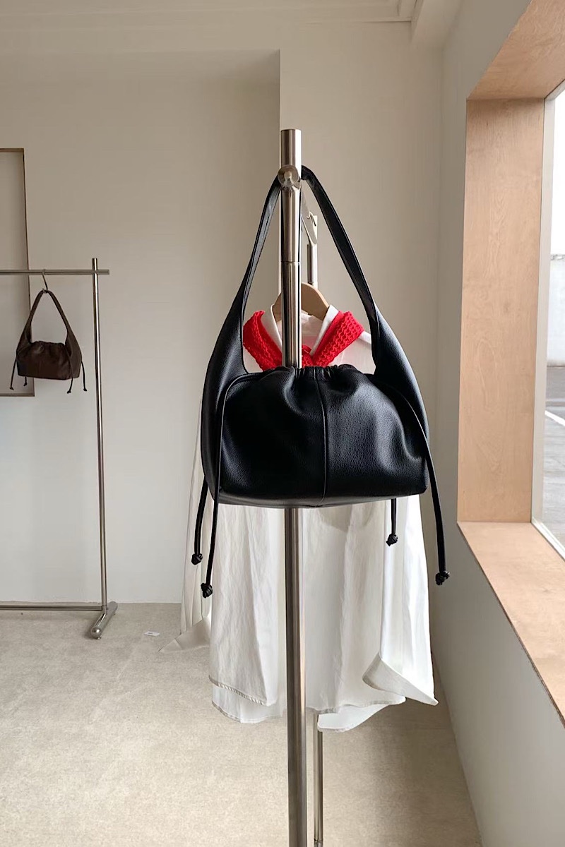 Sunday – Black