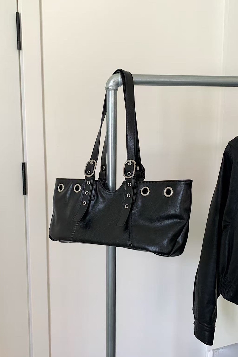 Savanah – Black