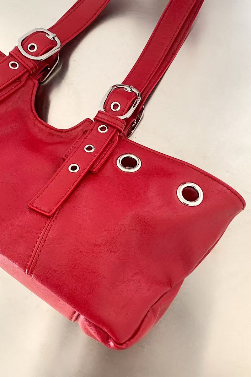 Savanah – Red