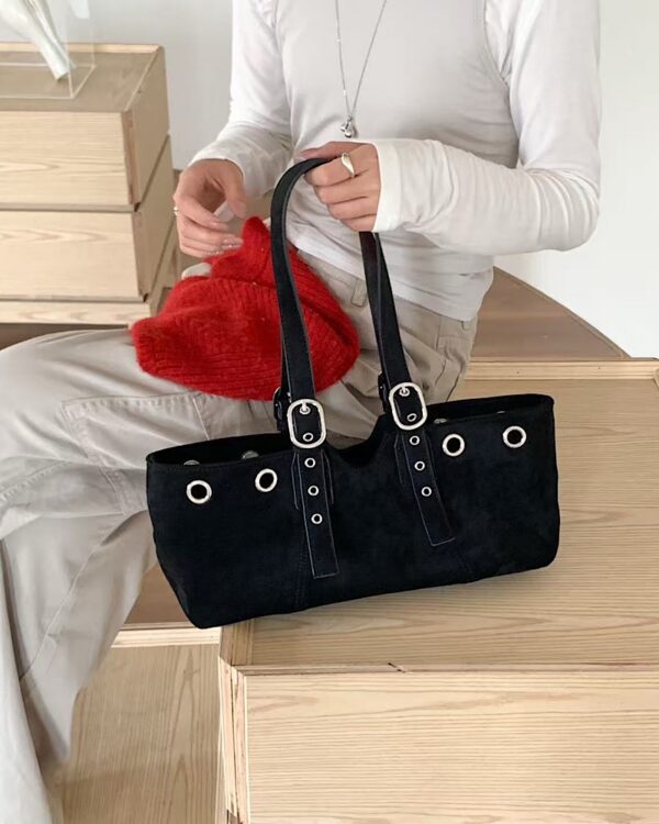 Savanah Suede - Black