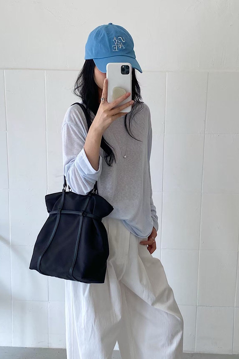 Alina – Black