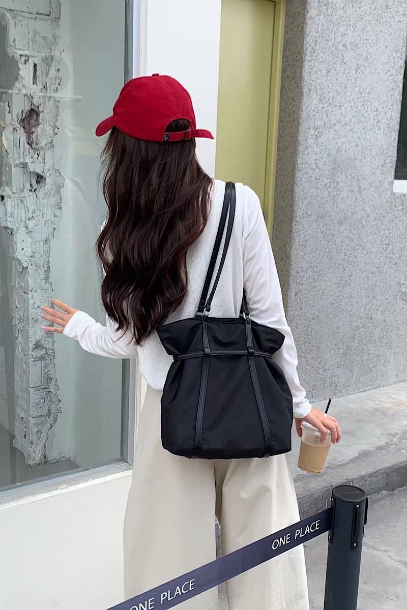 Alina – Black