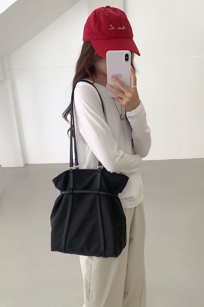 Alina - Black
