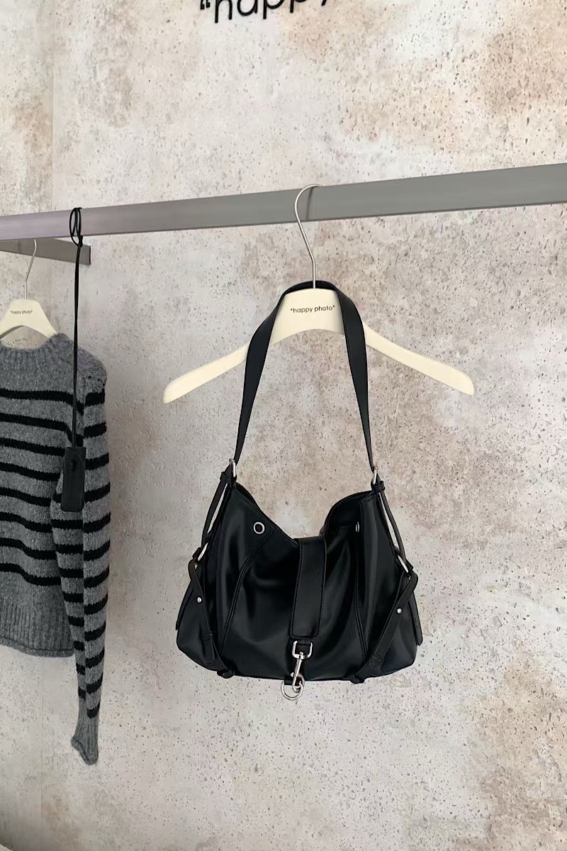 Mirelle – Black