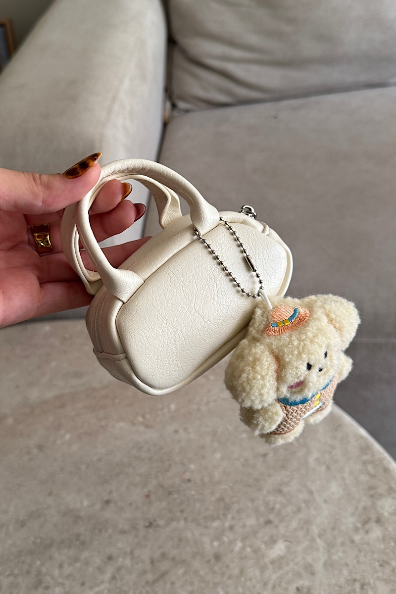 Plushie wallet charm Cream