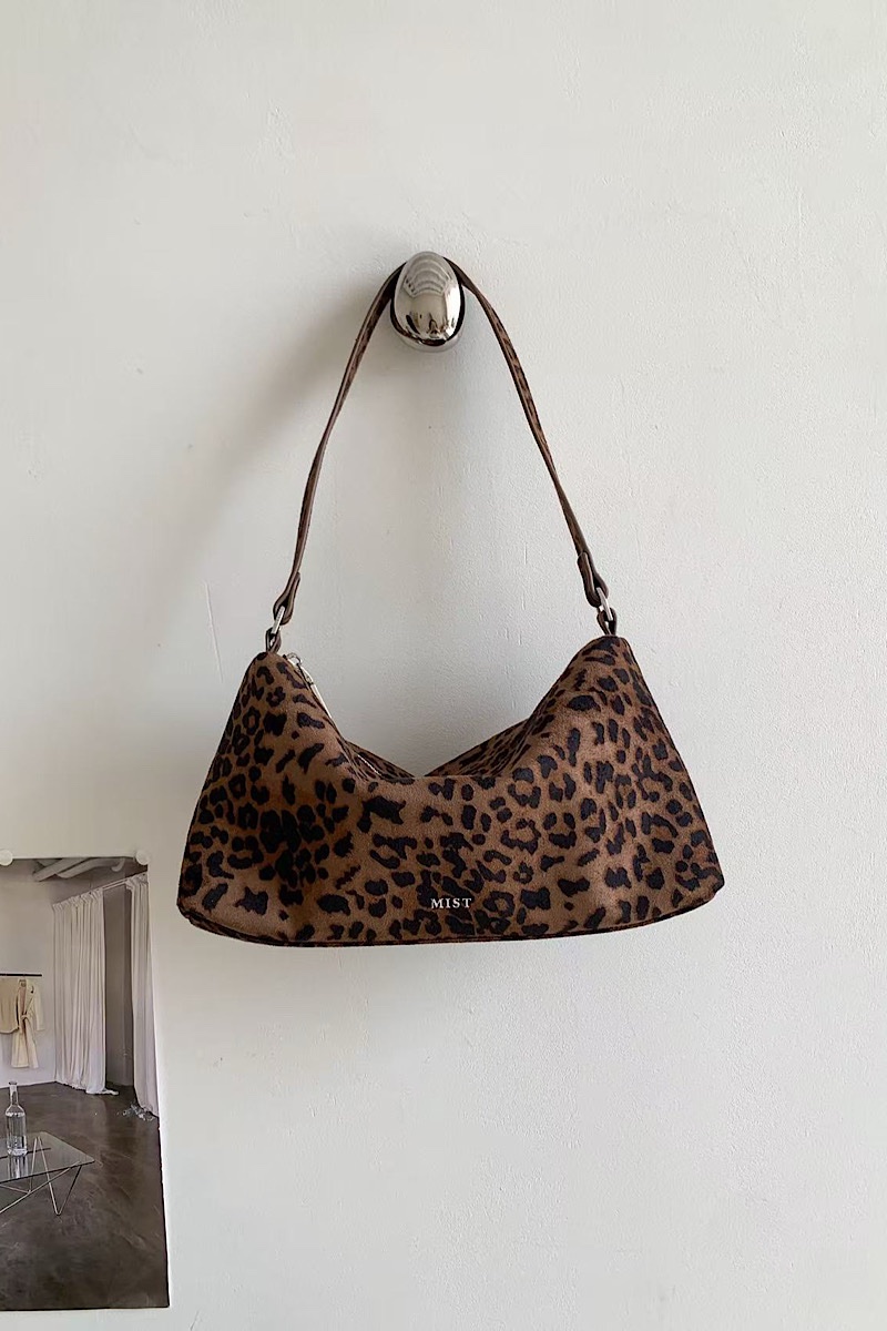 Rikki Suede – Leopard