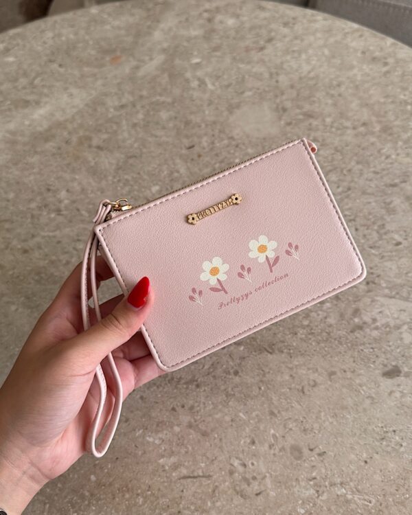 Daisy pink